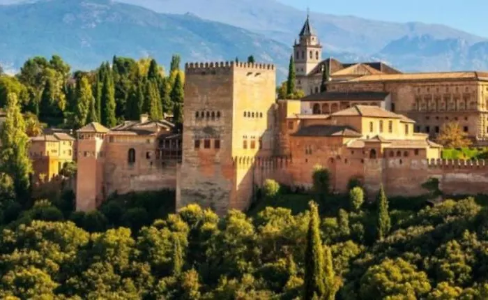 Todosierranevada Zona Baja - Montblanc Vistas A La Montana - Junto A Telecabinas *