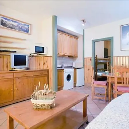 Apartment Todosierranevada Zona Baja - Montblanc Vistas A La Montana - Junto A Telecabinas *