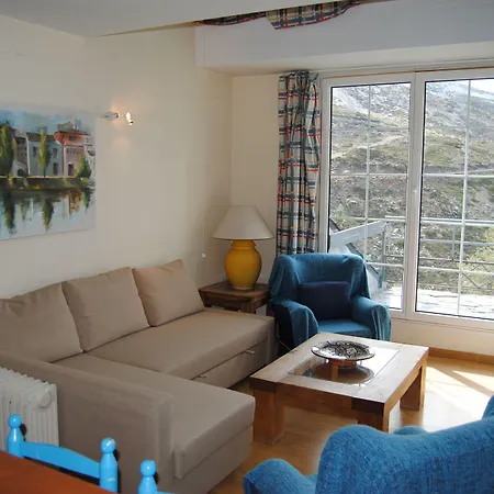 Todosierranevada Zona Baja - Montblanc Vistas A La Montana - Junto A Telecabinas