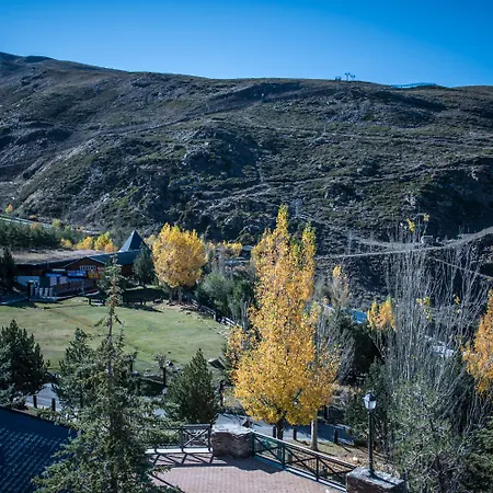 Todosierranevada Zona Baja - Montblanc Vistas A La Montana - Junto A Telecabinas シエラネバダ
