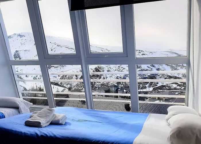 Todosierranevada Zona Baja - Montblanc Vistas A La Montana - Junto A Telecabinas